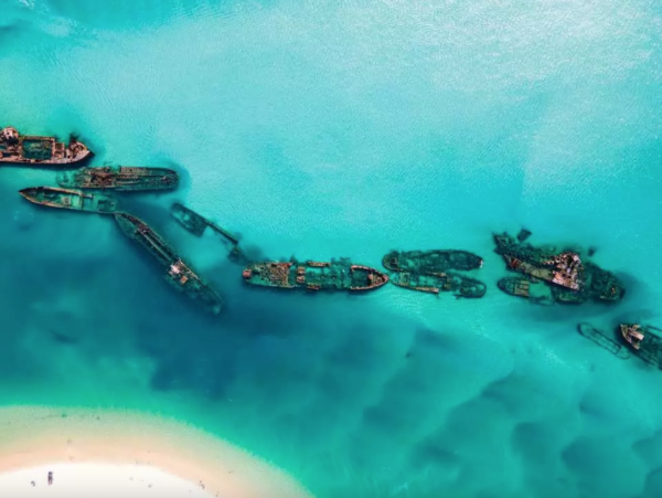 澳洲必玩！布里斯本外島魔頓島一日遊行程攻略 沉船浮潛/滑沙體驗/透明獨木舟 