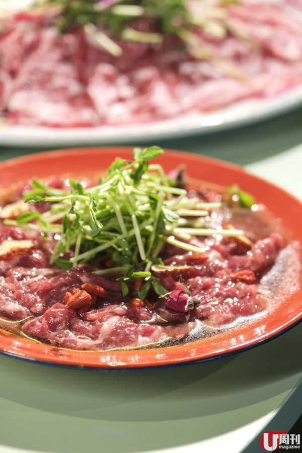 陀地大排檔賣港式火鍋 鎮店卜卜蜆 / 豪華用料沙嗲鍋&nbsp;