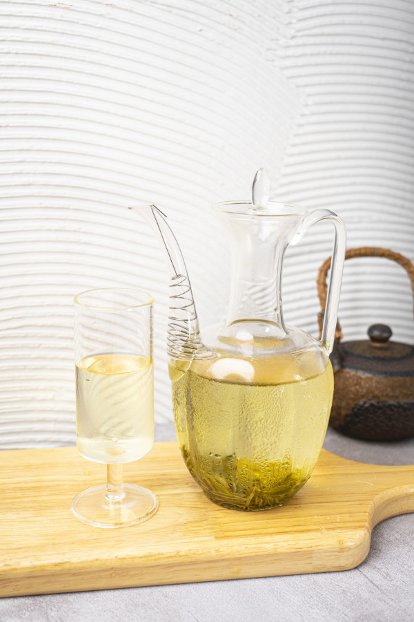 旺角新開高樓底西式小店「W&T Restaurant」澳洲M4和牛肉眼扒／翡翠橄欖豬扒／芫荽橙醬大蝦意粉／自家製冷泡茶／功夫茶