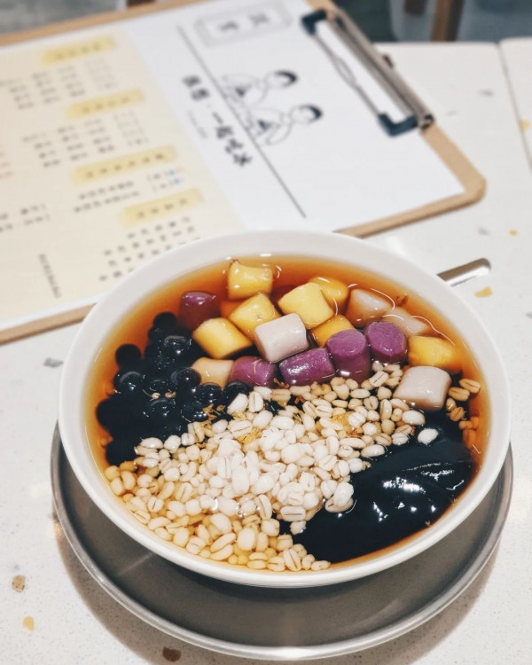 12間西營盤美食推介 歌詞卷蛋／米芝蓮煲仔飯／台式刨冰 | U Food