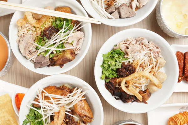 銅鑼灣美食｜銅鑼灣地道泰國船麵店 推出$48起泰式串燒放題／任食1小時／16款串燒選擇！