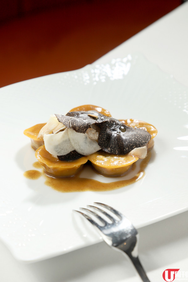 白松露王 Chef Bombana&nbsp; 松露主題餐廳 / 大歎時令秋冬松露 &nbsp;