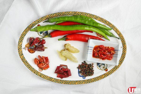 名店總廚自立門戶  自創昇華版辣子雞 / 風味雞煲