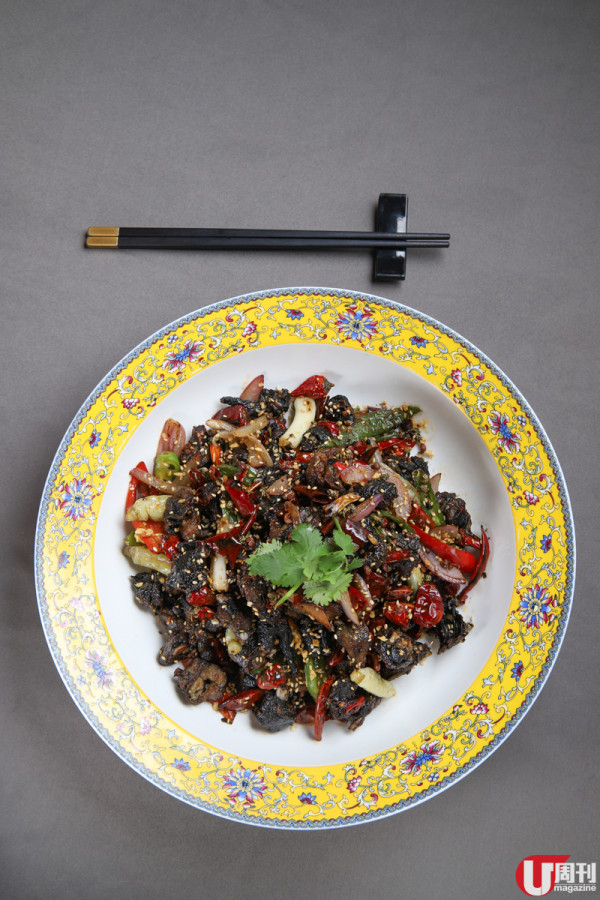 名店總廚自立門戶  自創昇華版辣子雞 / 風味雞煲