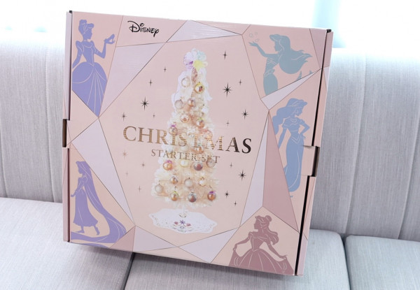 率先開箱！迪士尼公主聖誕樹 公主剪影掛飾、原創標誌刺繡樹裙