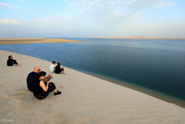 世界盃2022 | 卡塔爾首都多哈周邊景點推介 一日遊行程！沙漠衝沙/參觀內海/騎駱駝賞日落 