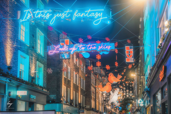 英國自由行2022｜倫敦攝政街聖誕燈飾正式回歸 經典天使燈飾超唯美！ 