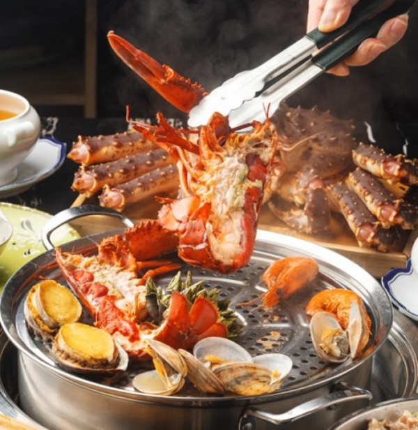 緣味小聚經典龍蝦海鮮蒸氣鍋餐買一送一 人均$174歎勻厚肉龍蝦/鮑魚海蝦/和牛