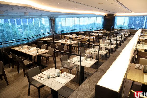 JW 咖啡室聖誕自助餐 食盡 M5 和牛斧頭扒 / 威靈頓牛柳 / 花膠南非鮑