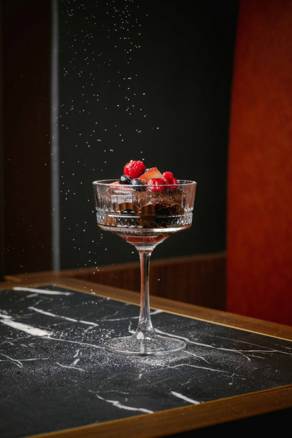 上環美食｜上環新開雙層高樓底英式小酒館「69 on Jervois Bar and Grill」   和牛漢堡／烤梅頭扒／烤焗椰菜花扒／特濃朱古力蛋糕