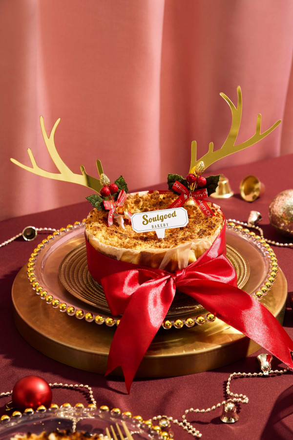Soulgood Bakery推出聖誕新年節⽇限定蛋糕！Baileys聖誕樹幹巴斯克芝⼠蛋糕／Baileys罐裝蛋糕