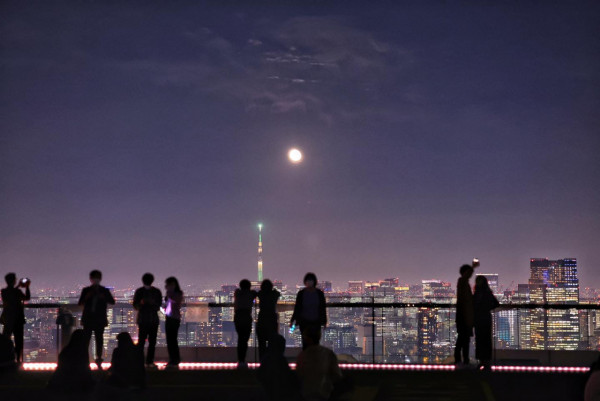 SHIBUYA SKY的開放時間為每日上午9時至晚上11時，最後入場時間為晚上10時。（圖片來源：PJ Moments）