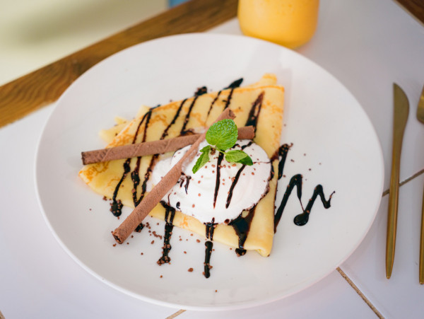 元朗新開打卡彩虹Cafee【Rainbow Bistro】  歎慢煮鴨腿／Tiramisu可麗餅／紫薯拿鐵