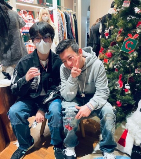 44歲陳冠希最新近照側臉被指「嚴重衰老」 網民對比同期謝霆鋒狀態天壤之別