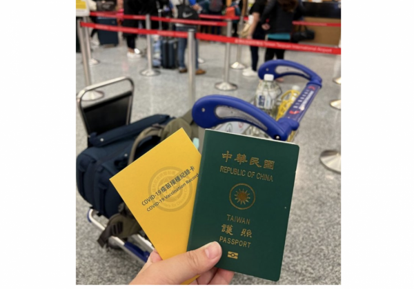 台夫妻機場報到！驚現護照出問題 發生在香港恐99%不能如期成行 