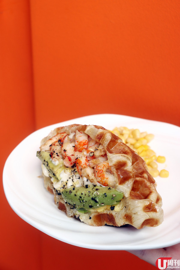 元朗牛角包窩夫店  3 款爆漿吉士口味 / 必食足料龍蝦窩夫堡