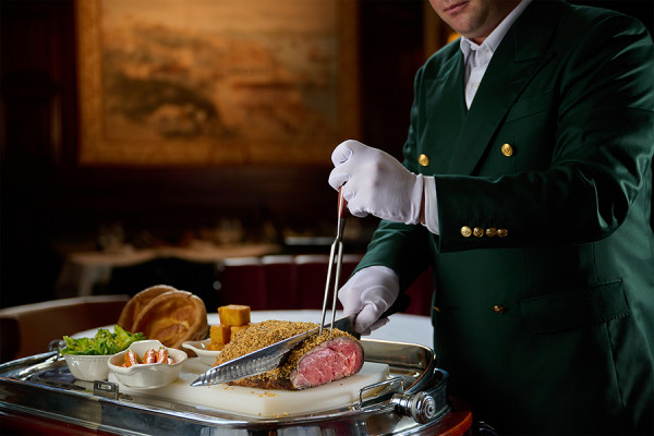 情人節餐廳｜中環大館古蹟英式倫敦餐廳 莊嚴氣派裝潢打卡一流/限定浪漫情人節套餐