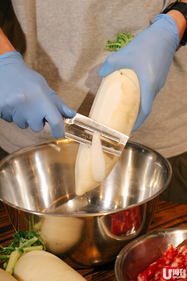 本地製作足料蘿蔔糕 每底約用 1 斤蘿蔔 / 1 月 6 日截單