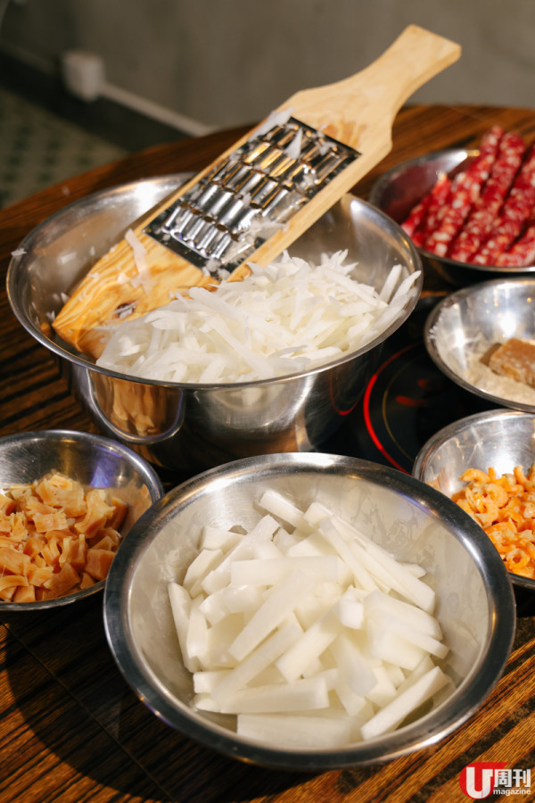 本地製作足料蘿蔔糕 每底約用 1 斤蘿蔔 / 1 月 6 日截單