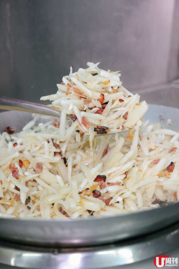 本地製作足料蘿蔔糕 每底約用 1 斤蘿蔔 / 1 月 6 日截單