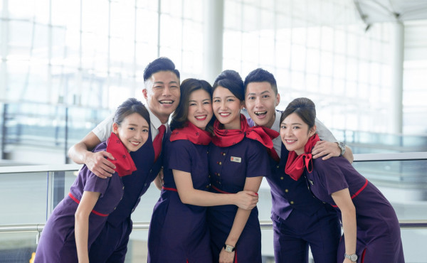 香港航空宣佈全體員工加薪 加幅高達8%！將增聘1千人