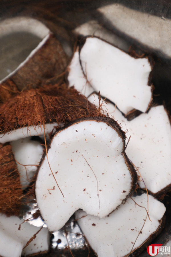 大埔墟有心小店 馬拉大庄椰子鮮榨 / 創意焦糖脆脆椰汁 