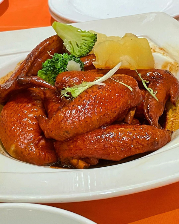 瑞士雞翼並非源自瑞士！領事公開澄清：竟然來自香港一個美麗誤會