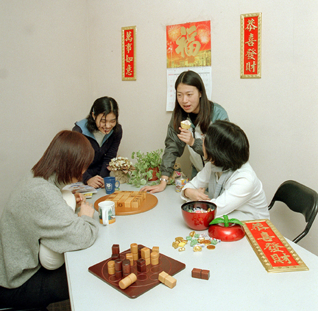 網民哭訴：奶奶唔畀自己初一返娘家食飯 傳統習俗真係咁重要？係咪一定要遵守？