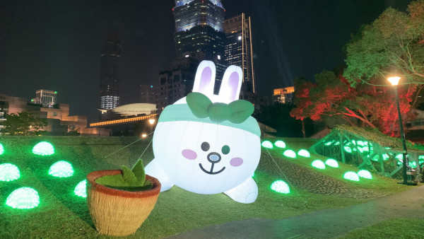 台灣年度燈會2月登陸台北 4大燈區一覽！12米高巨型兔洞+限定LED兔耳燈 