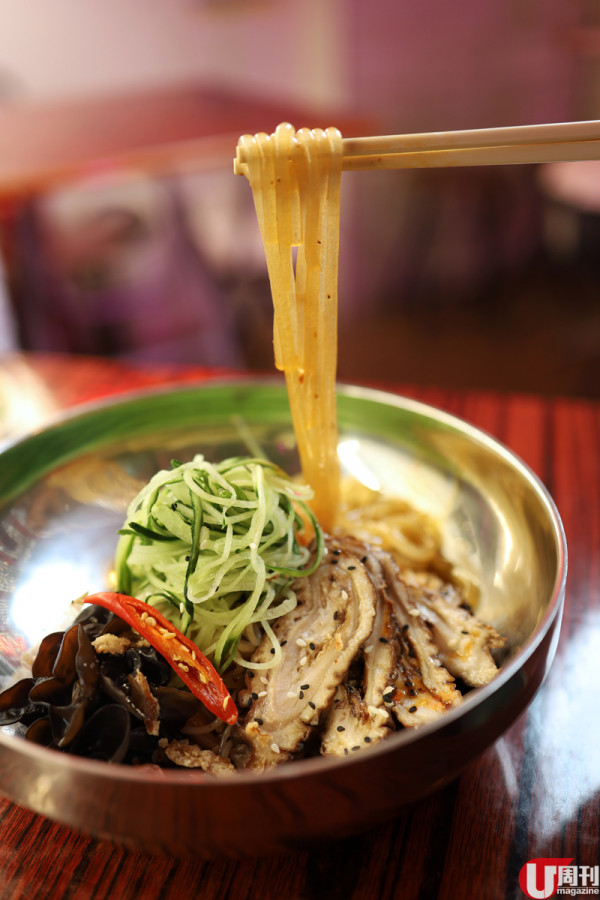 大坑街坊私藏好店 無味精麻辣牛肉褲帶麵 / 青咖喱手撕雞撈麵