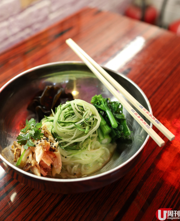 大坑街坊私藏好店 無味精麻辣牛肉褲帶麵 / 青咖喱手撕雞撈麵