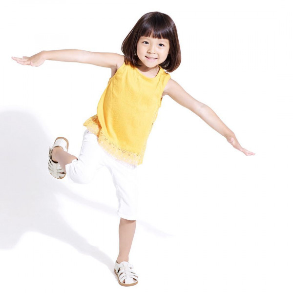 《超人回來了》秋小愛13歲生日!父母PO相慶祝感性落淚!近照判若兩人