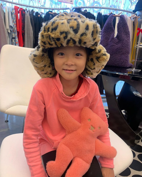 《超人回來了》秋小愛13歲生日!父母PO相慶祝感性落淚!近照判若兩人