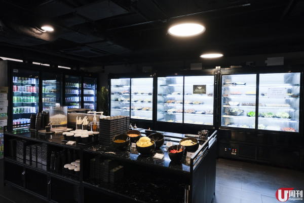 銅鑼灣上樓 BBQ 店 冷氣房海鮮燒烤放題 / 生猛龍蝦鮑魚日本蠔