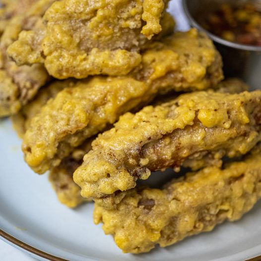 銅鑼灣新開海景新派泰菜「阿閒泰Ahan Thai」   冬蔭公海鮮焗飯／燒牛肉濃湯船麵／咸蛋黃單骨雞翼／伯爵忌廉牛角包窩夫／新張優惠！