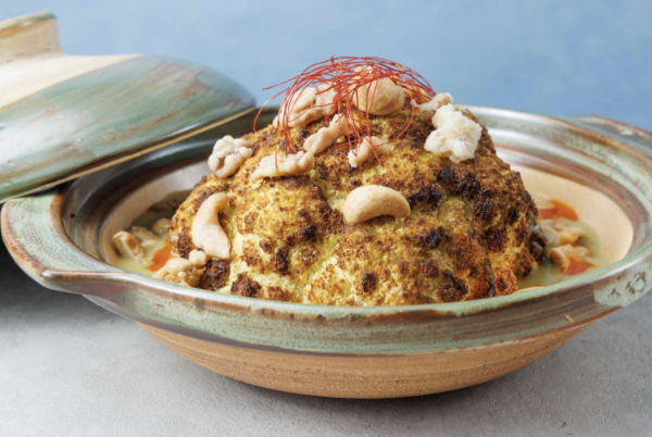 銅鑼灣新開海景新派泰菜「阿閒泰Ahan Thai」   冬蔭公海鮮焗飯／燒牛肉濃湯船麵／咸蛋黃單骨雞翼／伯爵忌廉牛角包窩夫／新張優惠！