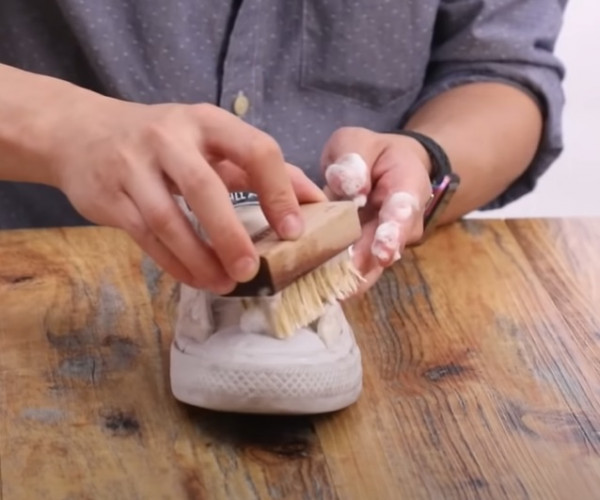 棘手帆布鞋點清理  幾耐要洗一次？機洗注意事項？