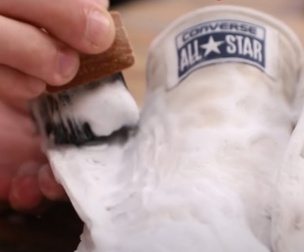 棘手帆布鞋點清理  幾耐要洗一次？機洗注意事項？