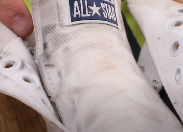 棘手帆布鞋點清理  幾耐要洗一次？機洗注意事項？