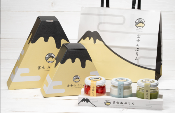河口湖新店推迷你富士山布丁 採用富士山區原料 堅持人手製作 