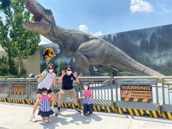 姐妹被指顏值差距大 姐妹被指顏值差距大