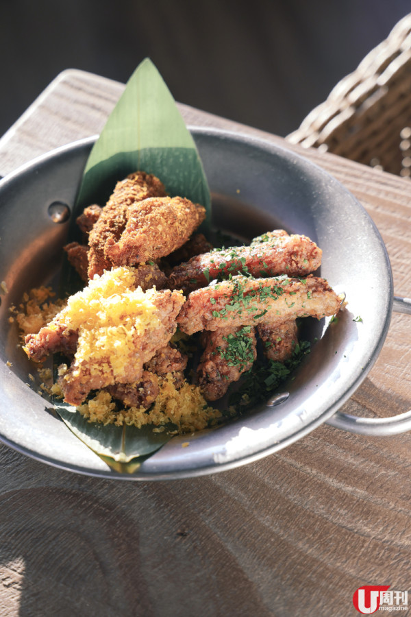 尖沙咀鬧市 "Resort" 酒吧餐廳 180 度維港靚景天台 / Fusion 美食配雞尾酒 