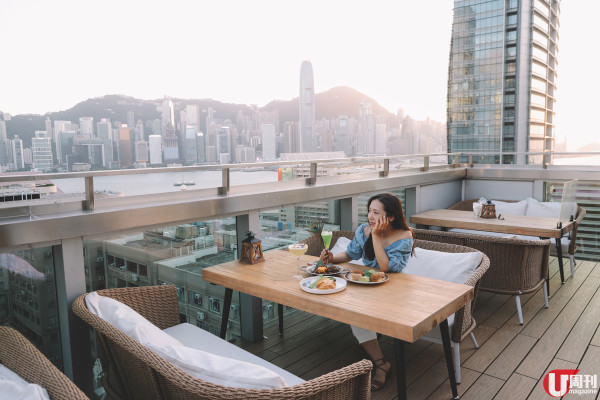 尖沙咀鬧市 "Resort" 酒吧餐廳 180 度維港靚景天台 / Fusion 美食配雞尾酒 