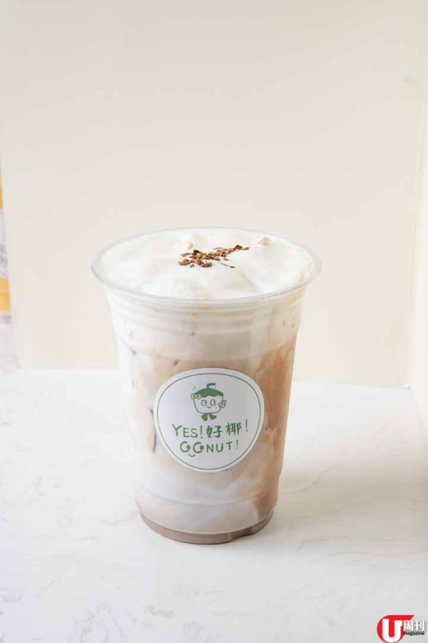 椰子主題甜品店 滋潤桃膠雪燕椰皇燉蛋白