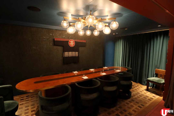 摩登日菜 Brunch  $498 任食創作壽司刺身