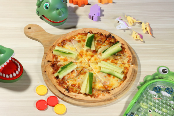 尖沙咀恐龍主題西餐廳「為食恐龍．恐龍先生Mr. Dino」   牛肋骨／京醬烤鴨胸披薩／西班牙海鮮飯／甜品