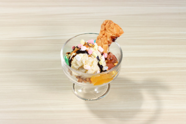 尖沙咀恐龍主題西餐廳「為食恐龍．恐龍先生Mr. Dino」   牛肋骨／京醬烤鴨胸披薩／西班牙海鮮飯／甜品