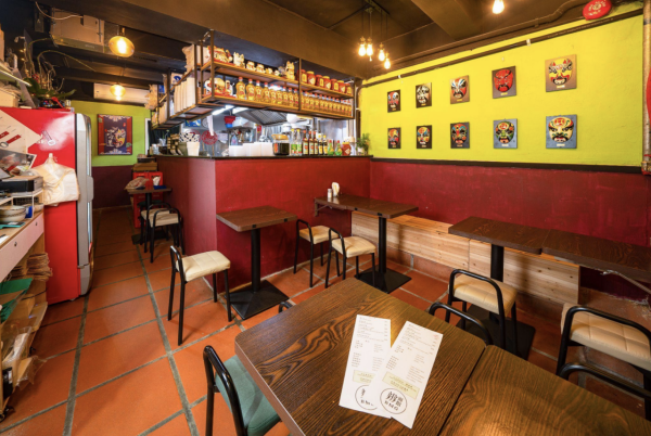 中環創意新派川菜小店「辨面館 BMG」   川弄醬燒牛肋骨／金沙虎蝦丸／蝦球伴麵／紅燒牛肋麵／酸菜海鱸魚