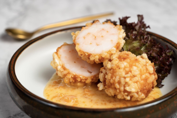 中環創意新派川菜小店「辨面館 BMG」   川弄醬燒牛肋骨／金沙虎蝦丸／蝦球伴麵／紅燒牛肋麵／酸菜海鱸魚