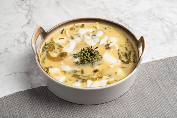 中環創意新派川菜小店「辨面館 BMG」   川弄醬燒牛肋骨／金沙虎蝦丸／蝦球伴麵／紅燒牛肋麵／酸菜海鱸魚